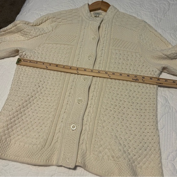 L. L. Bean Cable Knit Cream Button Up Cardigan Sweater. Size Large. - Picture 10 of 12